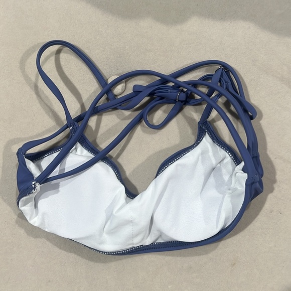 purple bathing suit top adjustable straps with double band - Picture 2 of 3